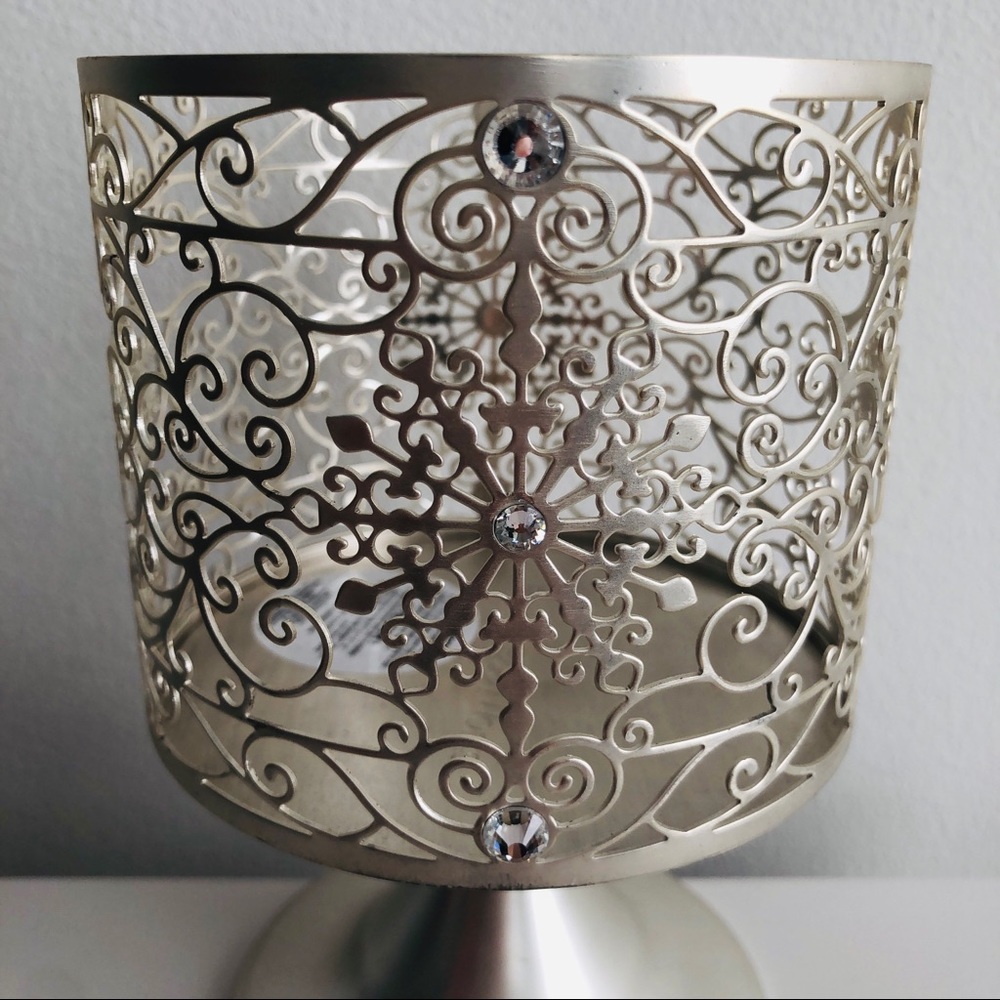 Bath and Body Works Snowflake Gem Candle Holder - Picture 3 of 3